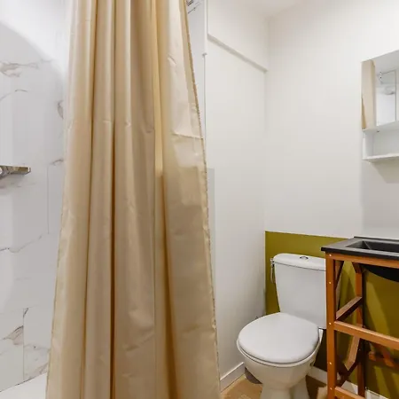 Sous Le Vent Des Pins - 300 M De La Apartamento